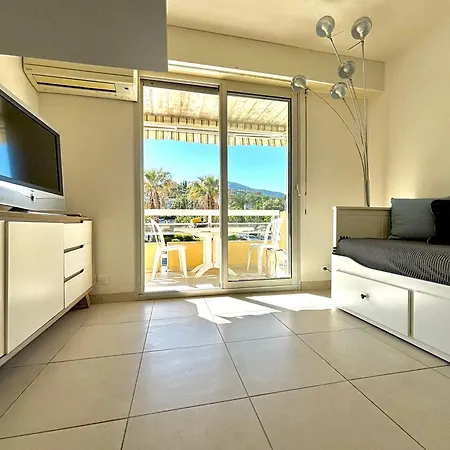 Studio Bord De Mer Cavalaire Exterior photo
